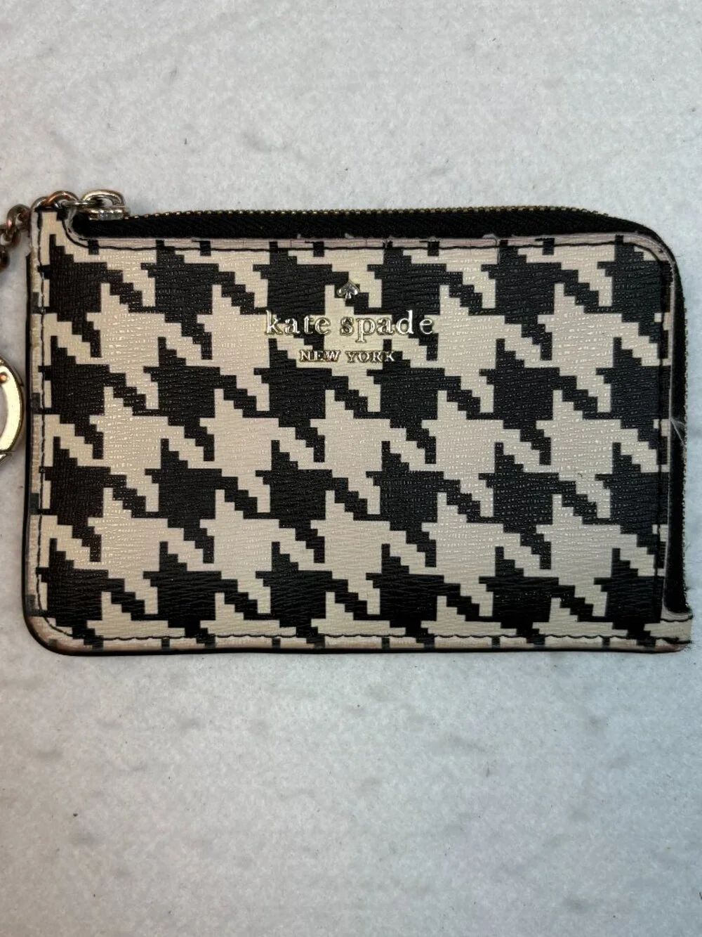 Kate Spade Darcy Houndstooth L-Zip Wallet Keychain Preppy Chic Retro Mod Classic